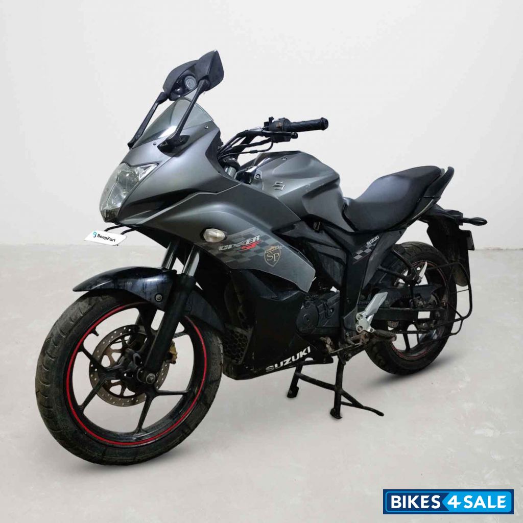 Suzuki Gixxer SF