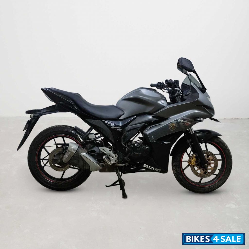 Suzuki Gixxer SF
