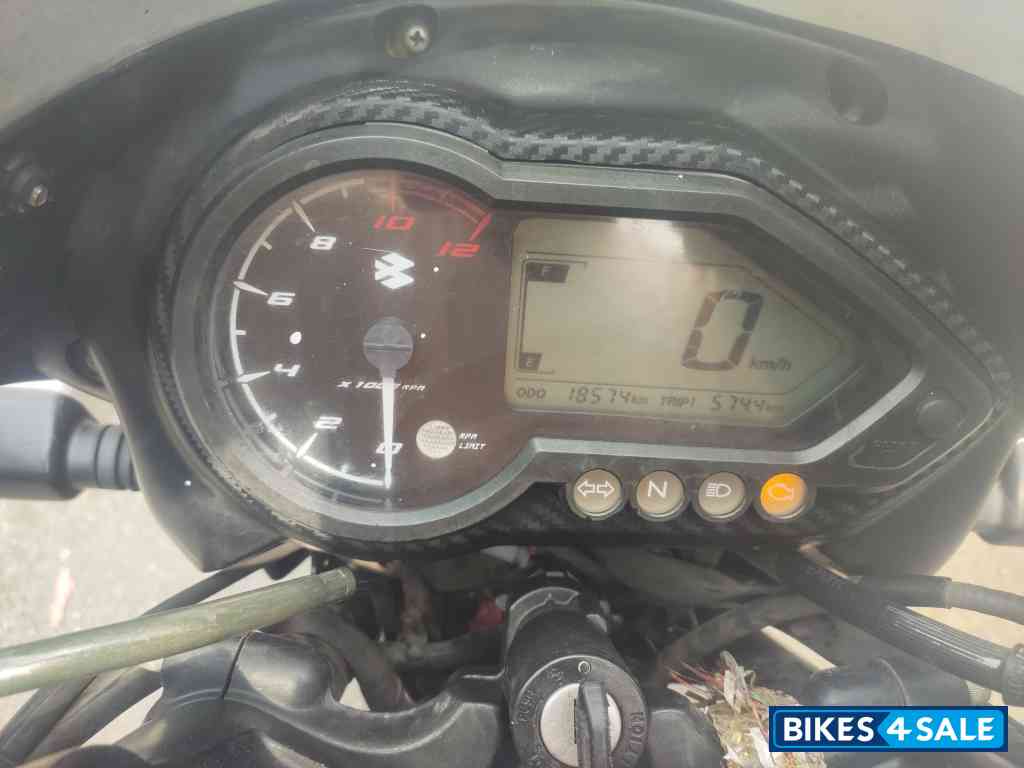 Bajaj Pulsar 125
