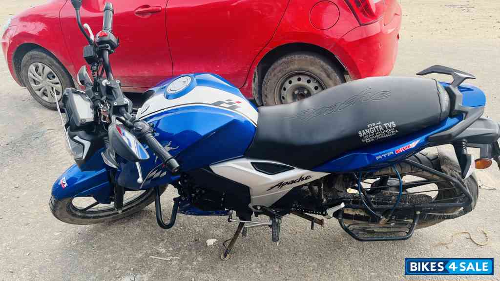 TVS Apache RTR 160 4V BS6