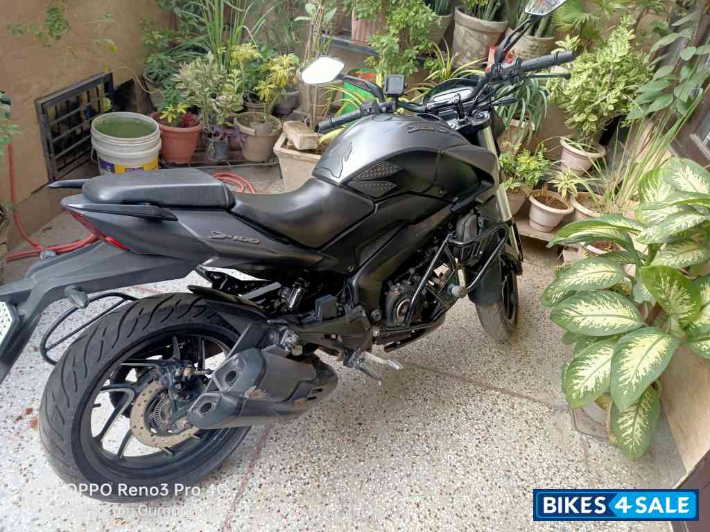 Matt Black Bajaj Dominar 400 ABS BS6