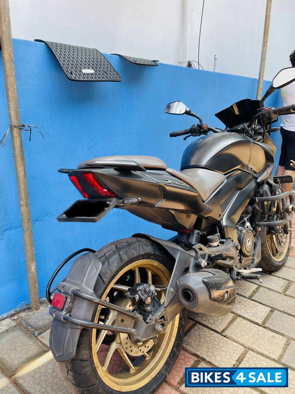 Bajaj Dominar 400 Disc