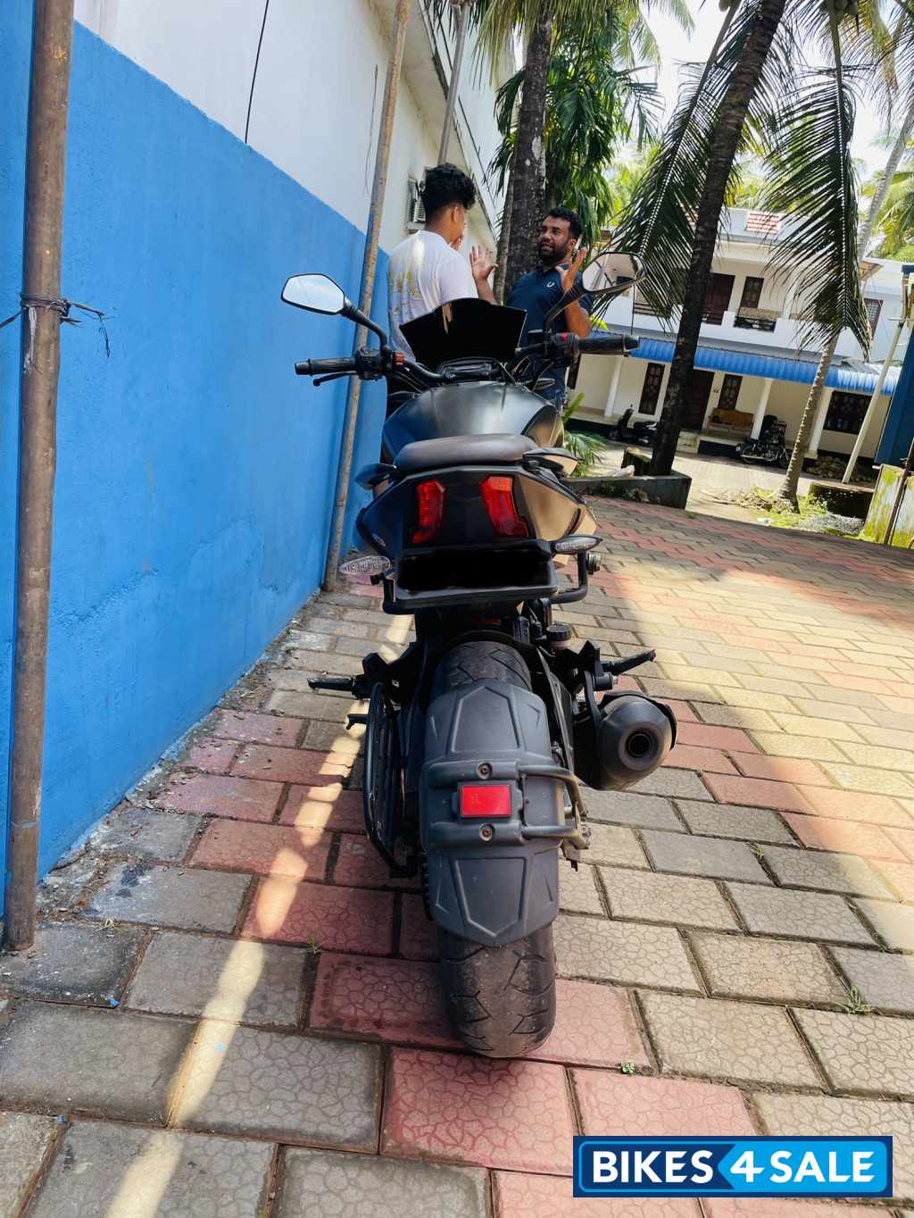 Bajaj Dominar 400 Disc
