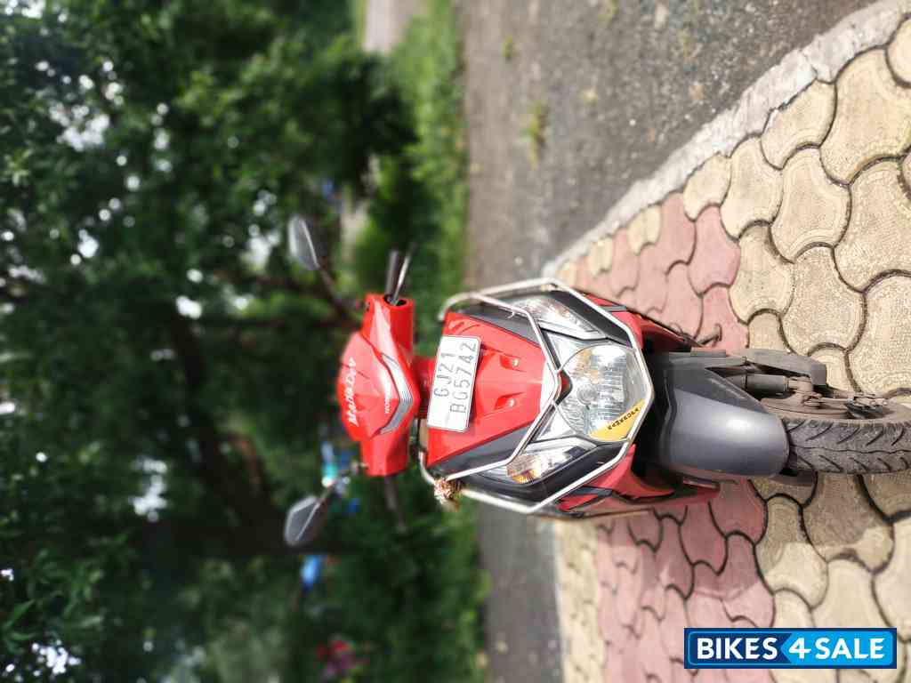 Red- M Honda Dio
