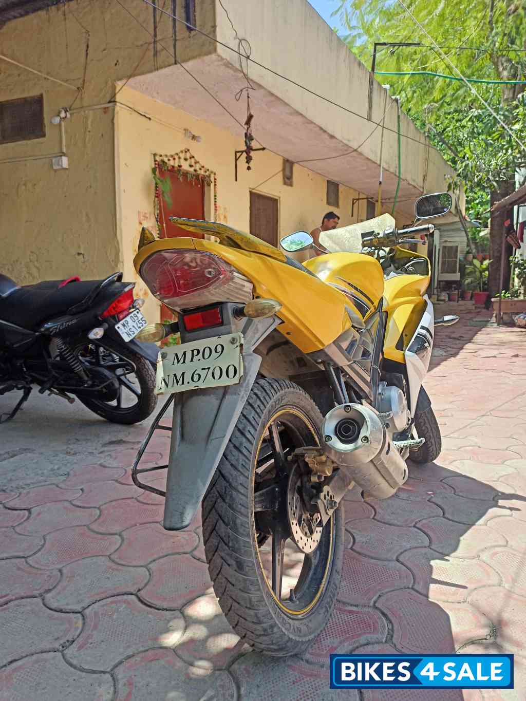 Yellow Yamaha YZF R15