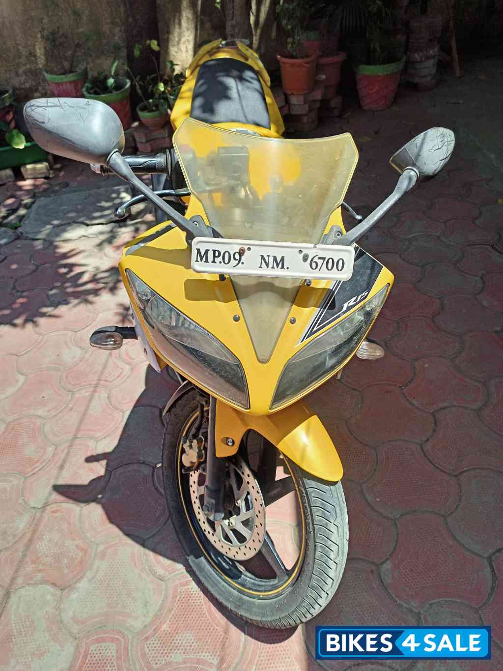 Yellow Yamaha YZF R15