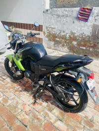 Black&green Yamaha FZ-S