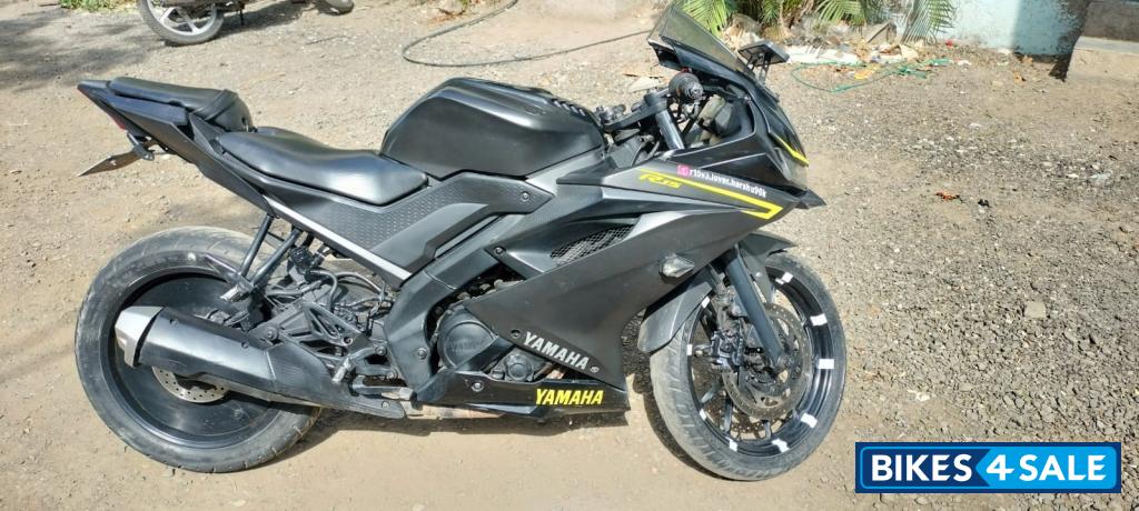 Dark Knight Yamaha YZF R15 V3