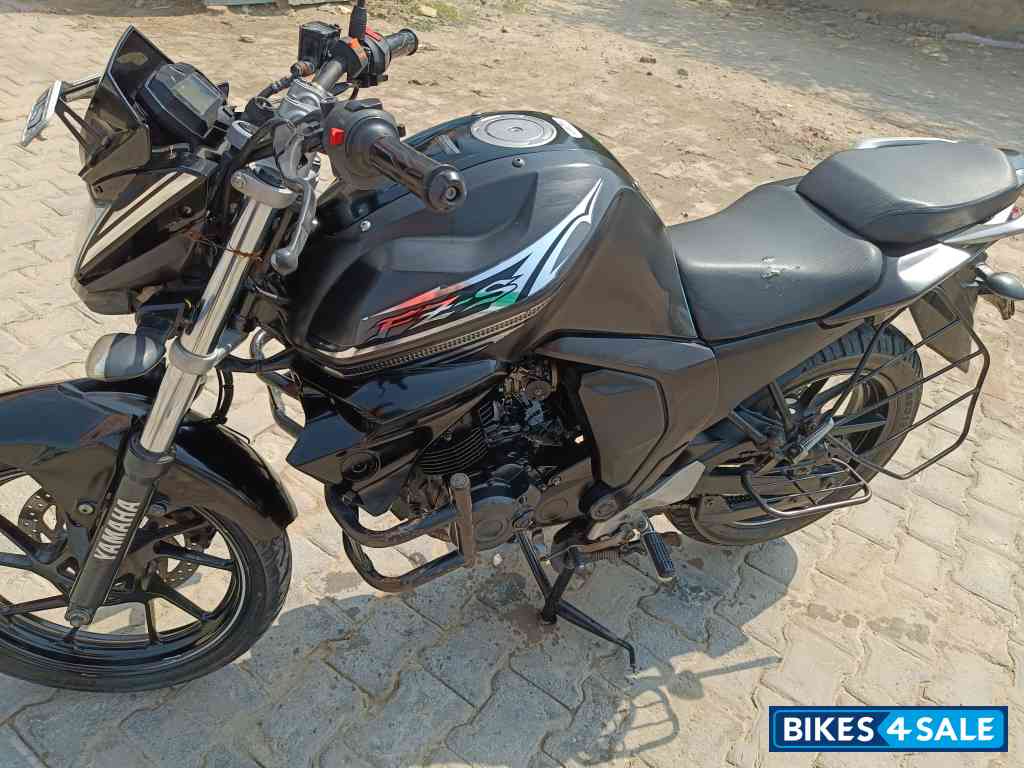 Yamaha FZS-FI ABS Vintage Yamaha FZS-FI ABS Vintage