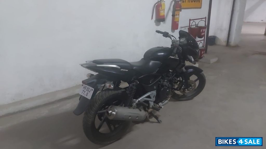 Bajaj Pulsar 200 DTSi Bajaj Pulsar 200 DTSi