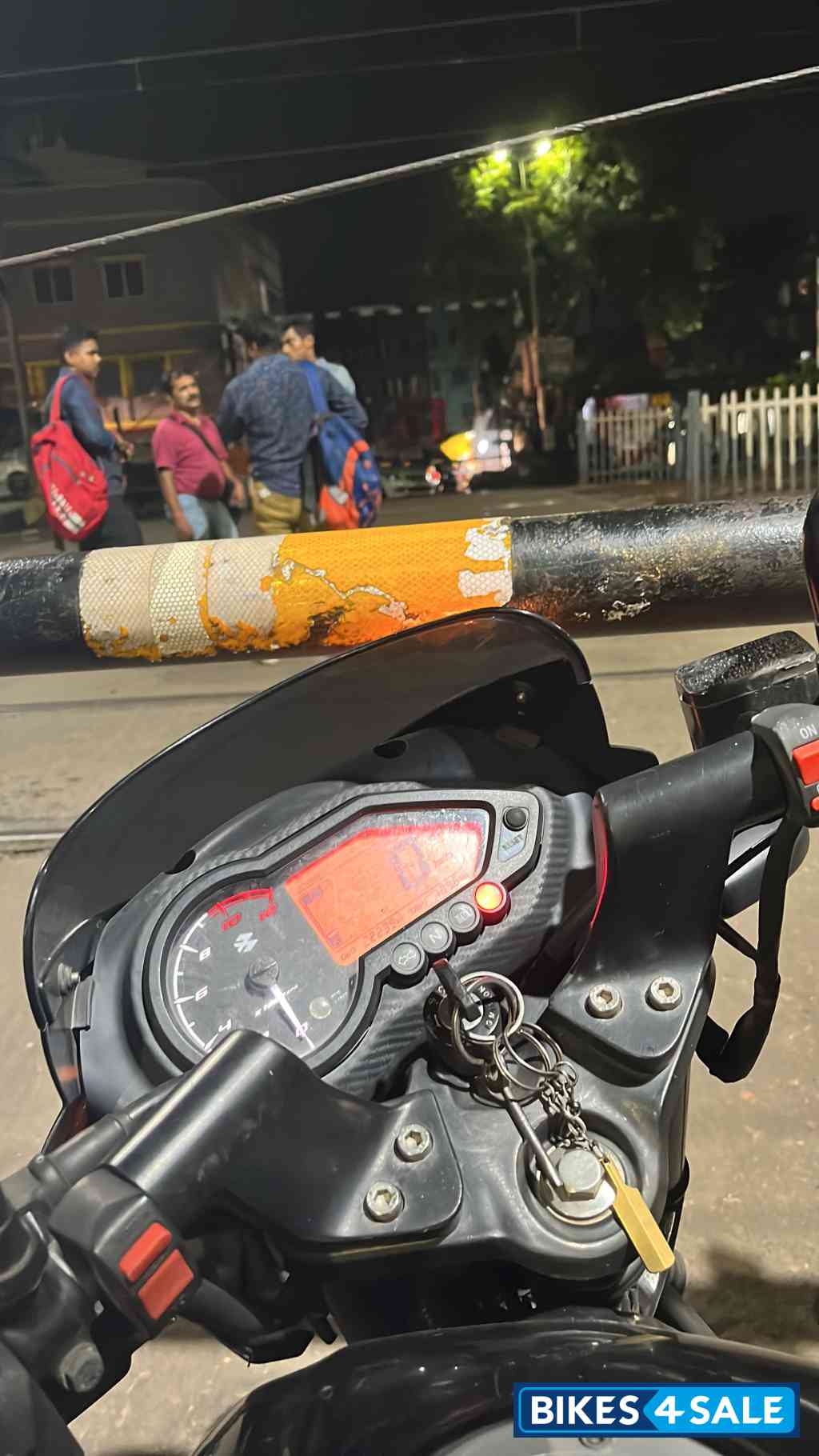 Bajaj Pulsar 150 Neon