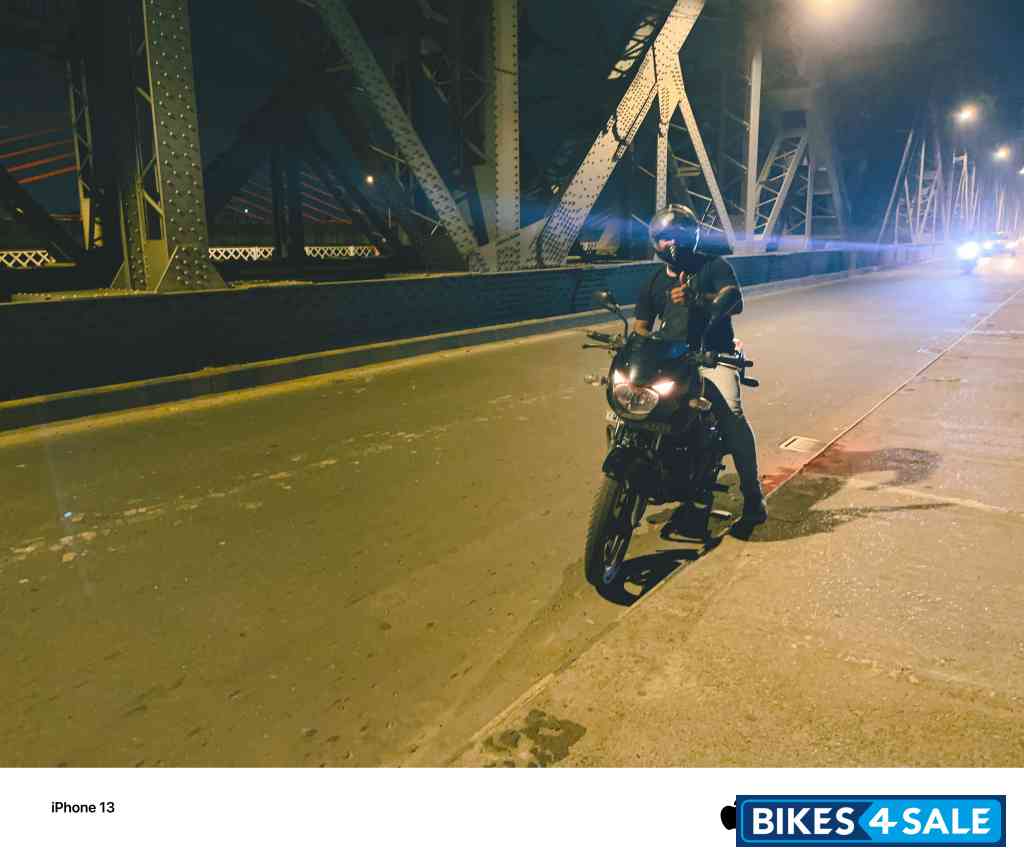 Bajaj Pulsar 150 Neon