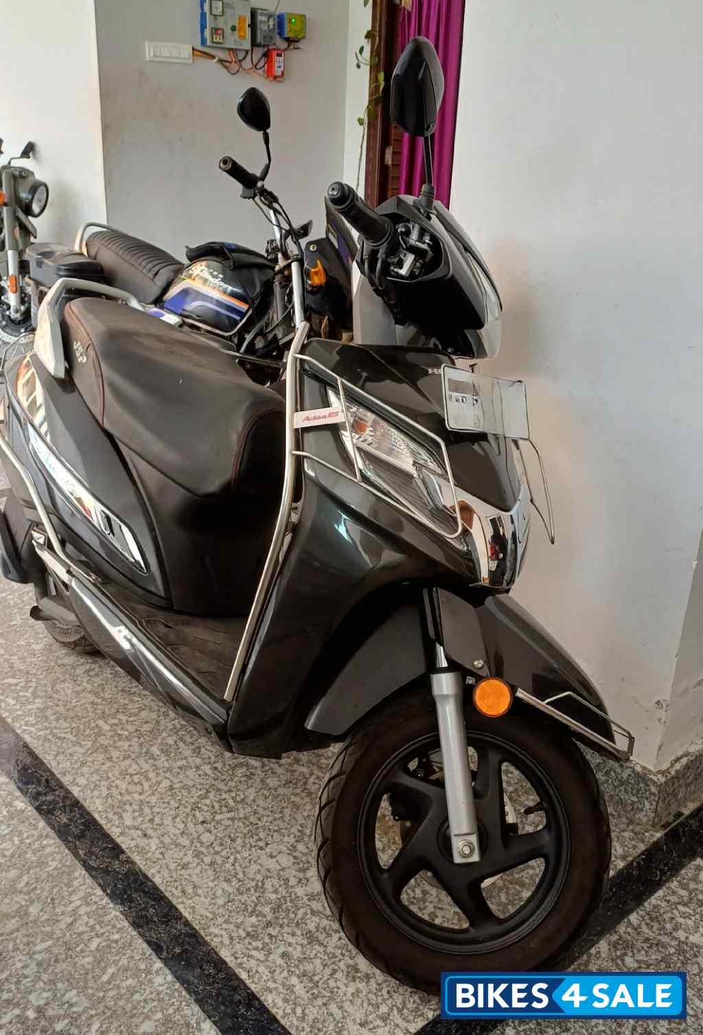 Metallic Grey Honda Activa 125 BS6 Metallic Grey Honda Activa 125 BS6