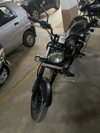 Black Bajaj Avenger Street 220