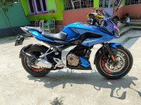 Caribbean Blue Bajaj Pulsar F250