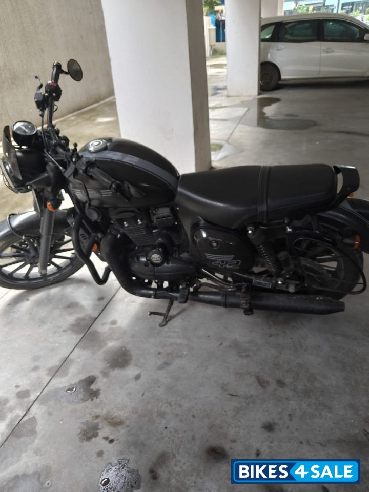 Jawa forty two BS6