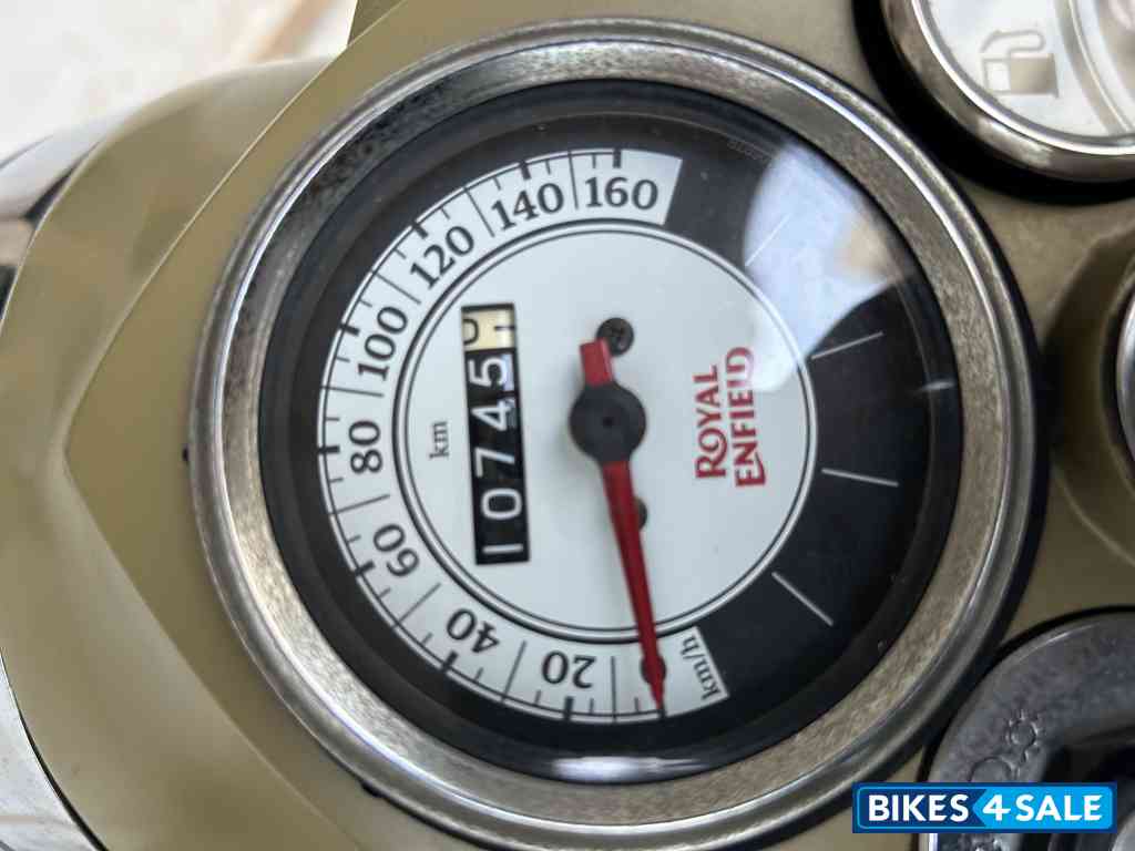 Royal Enfield Classic 500