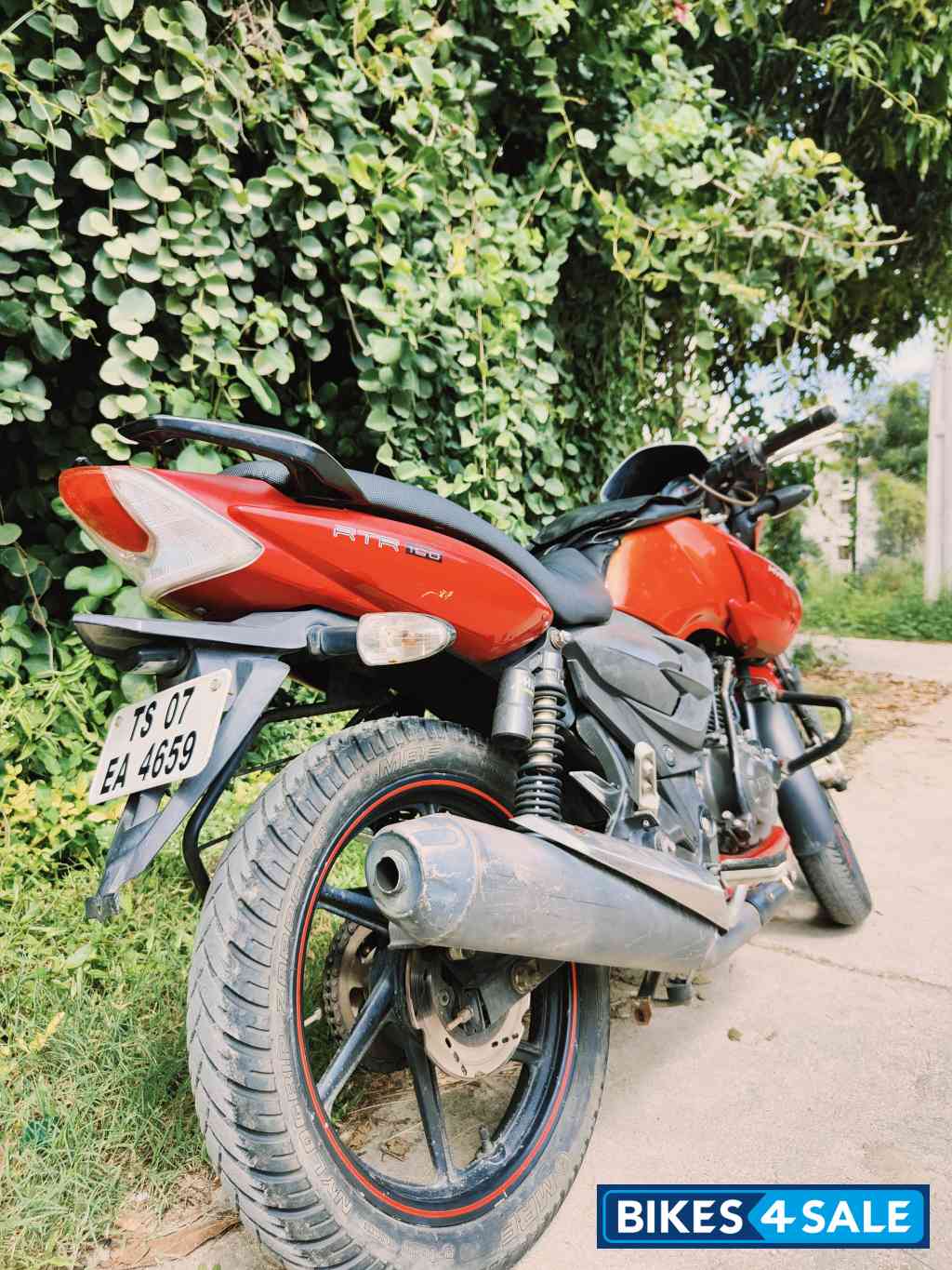 TVS Apache RTR 160 TVS Apache RTR 160