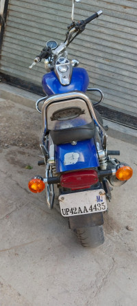 Bajaj Avenger 220 DTS-i