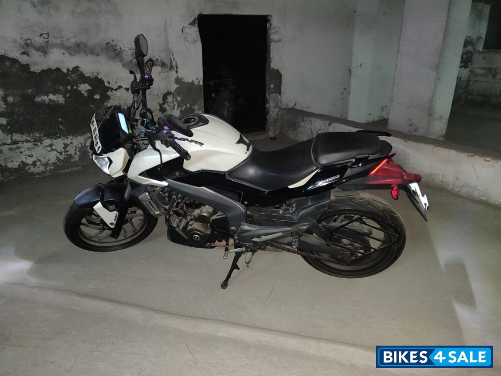Bajaj Dominar 400 ABS BS6