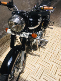 Royal Enfield Classic 350