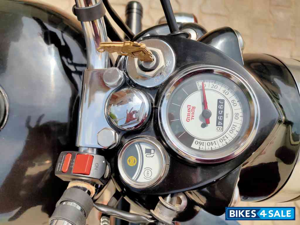 Black Royal Enfield Classic 350 Black Royal Enfield Classic 350