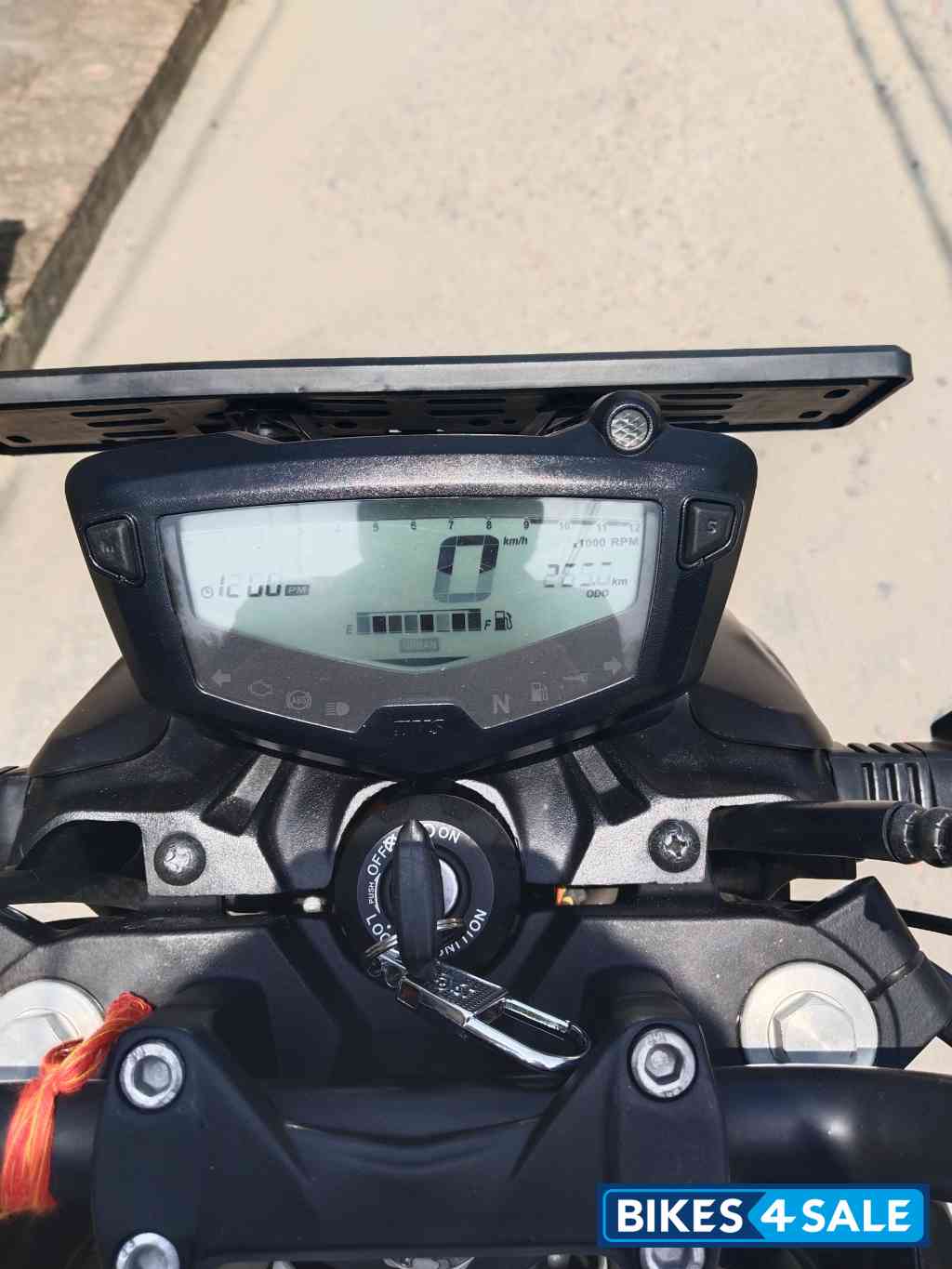 Black & Grey TVS Apache RTR 160 4V BS6