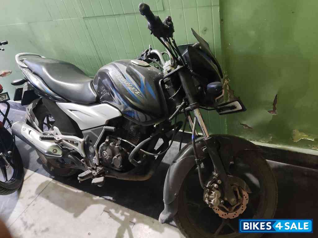 Bajaj Discover 125 ST