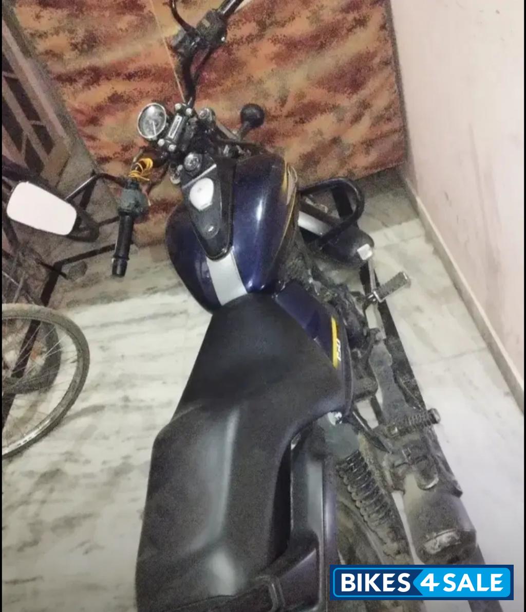 Bajaj Avenger Street 150