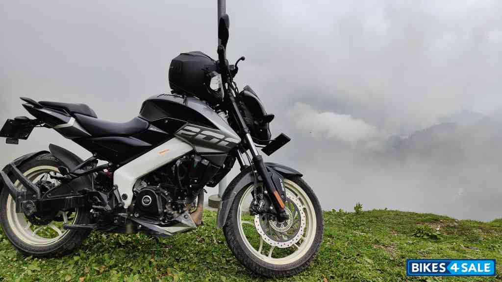 Grey Bajaj Pulsar 200 NS