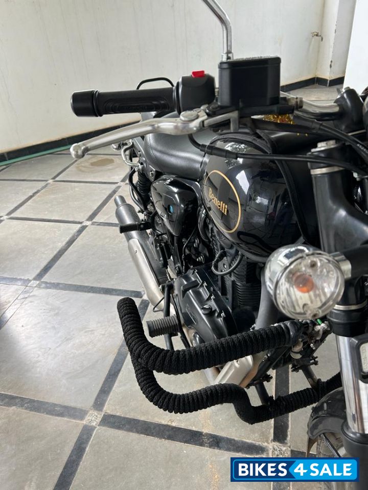 Benelli Imperiale 400 BS6