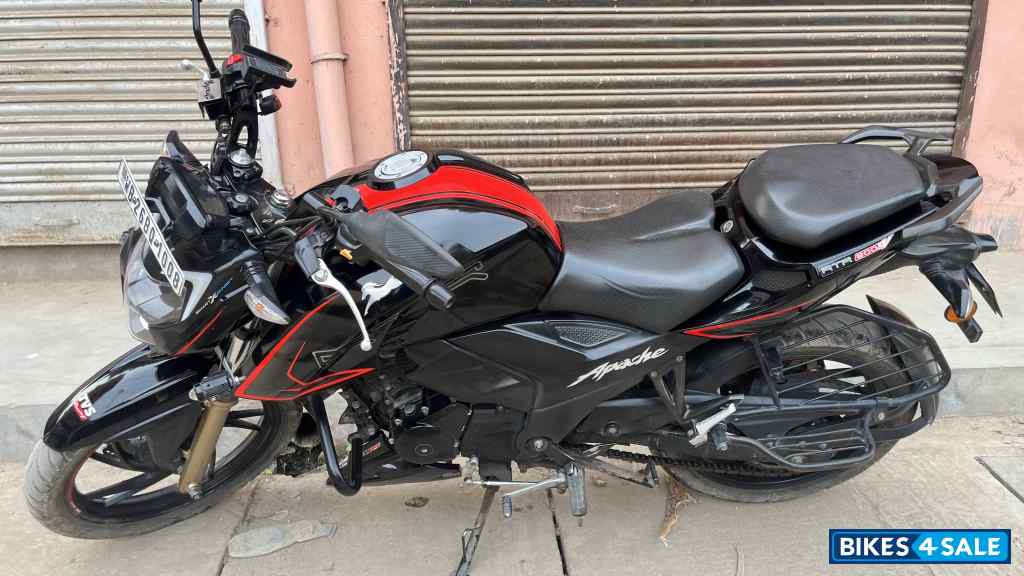 TVS Apache RTR 200 4V ABS