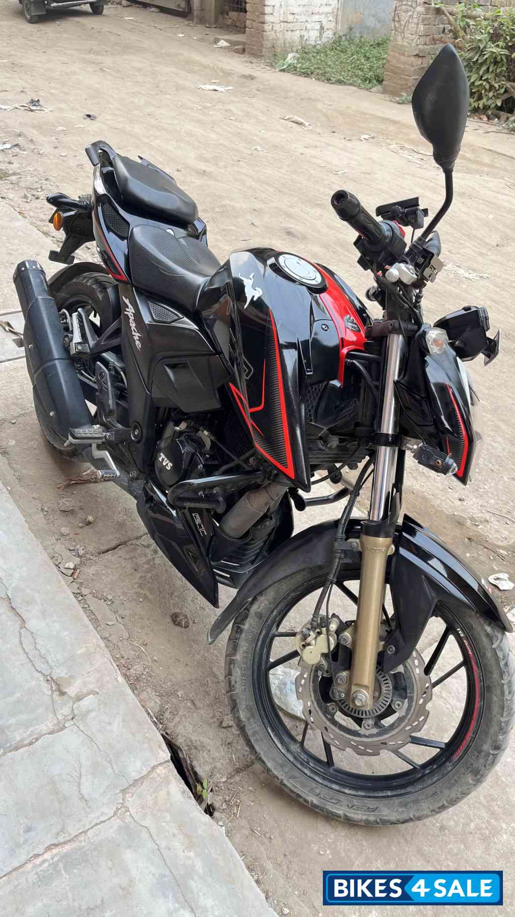 TVS Apache RTR 200 4V ABS