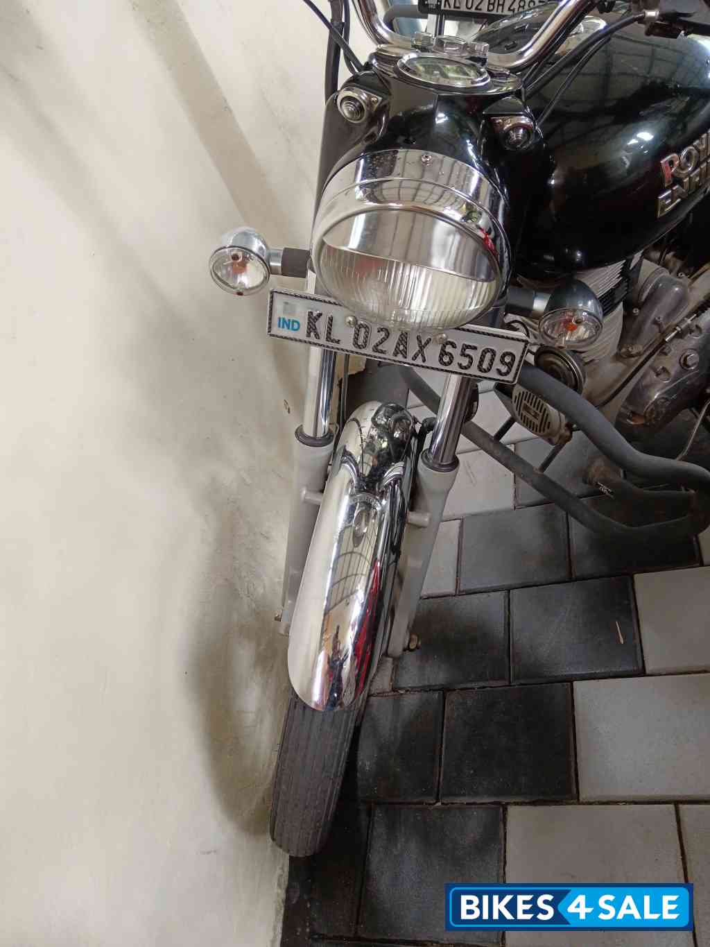 Black Royal Enfield Bullet Electra