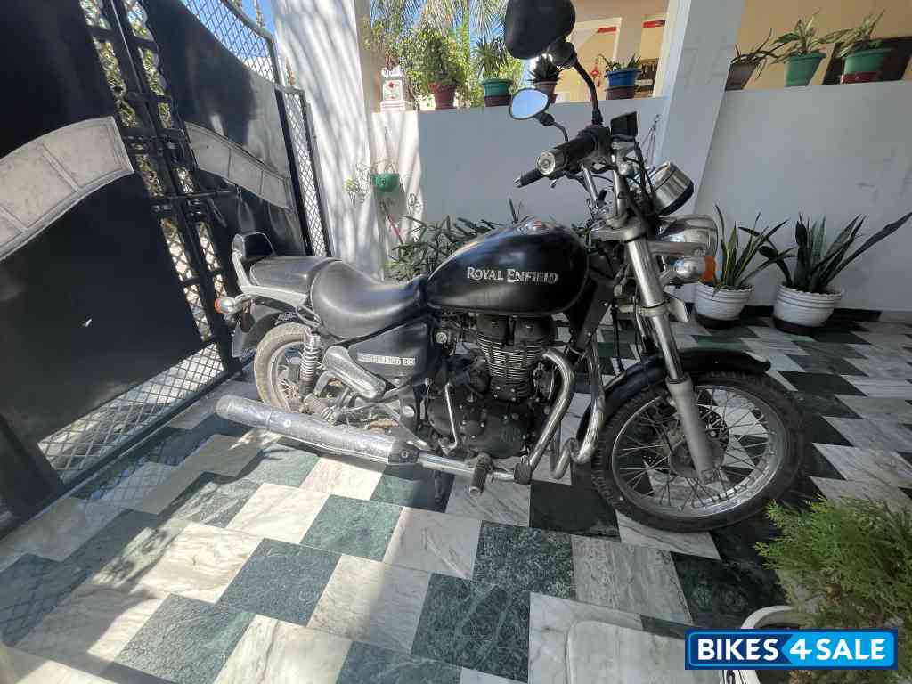 Matt Black Royal Enfield Thunderbird