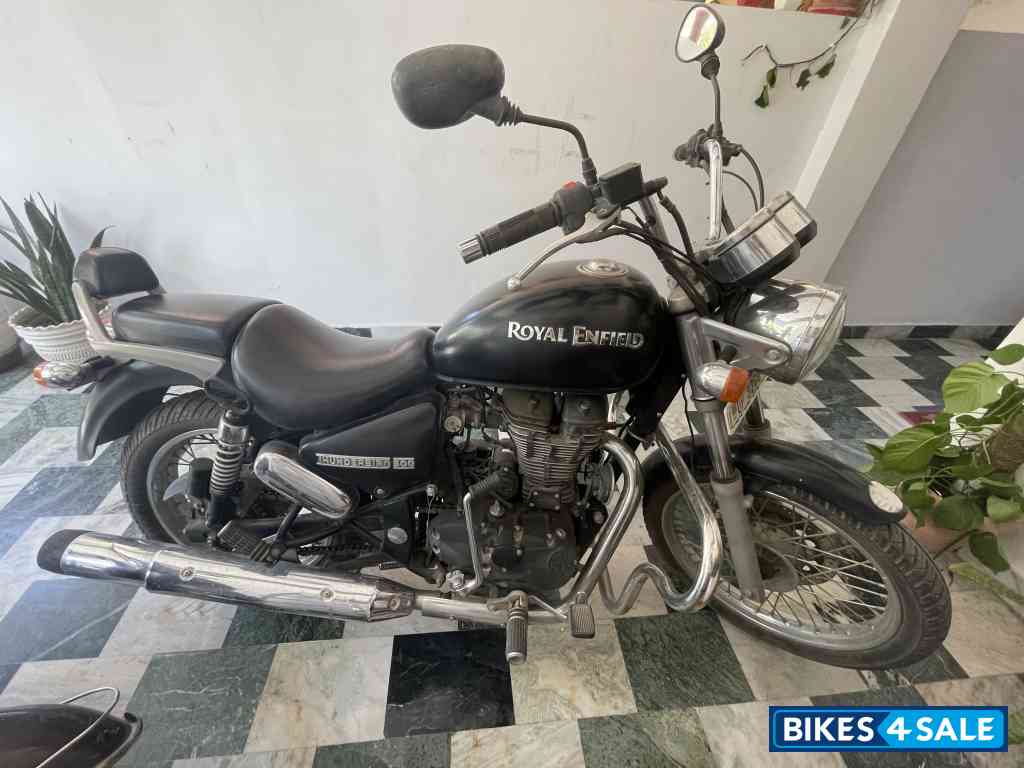 Matt Black Royal Enfield Thunderbird