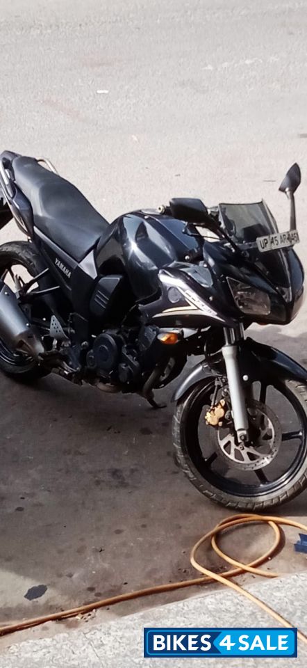 Black Yamaha Fazer