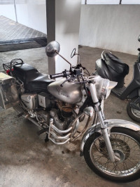 Royal Enfield Bullet 350