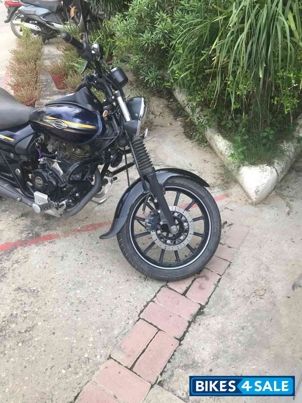 Bajaj Avenger Street 150