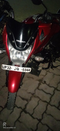 Red Honda CB Unicorn 160