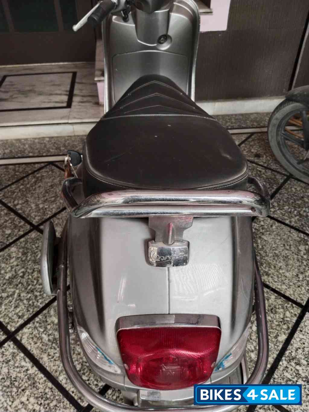 Vespa VXL 125