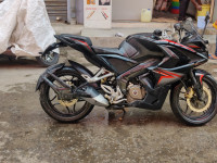 Bajaj Pulsar RS 200