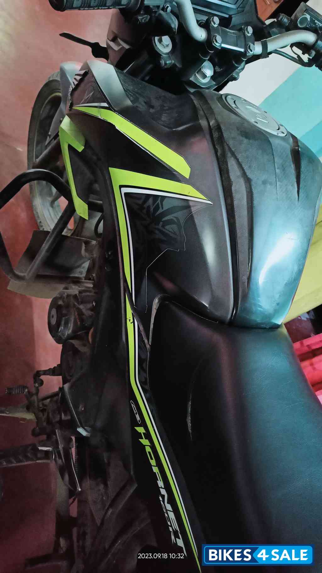 Green Honda CB Hornet 160R