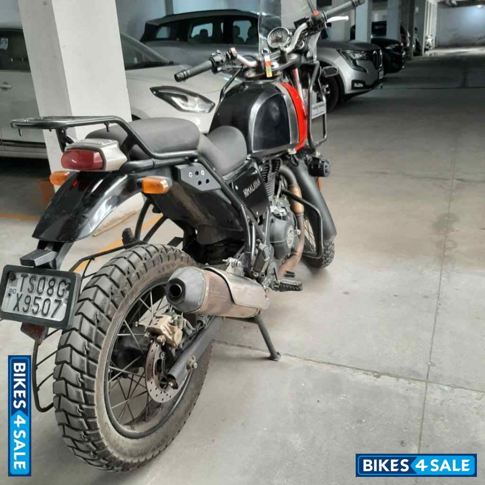 Red Royal Enfield Himalayan BS VI