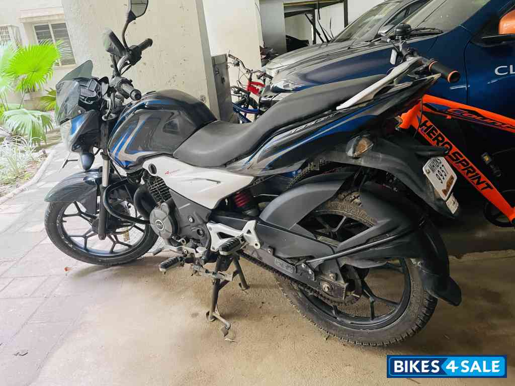 Black Blue Bajaj Discover 125 ST