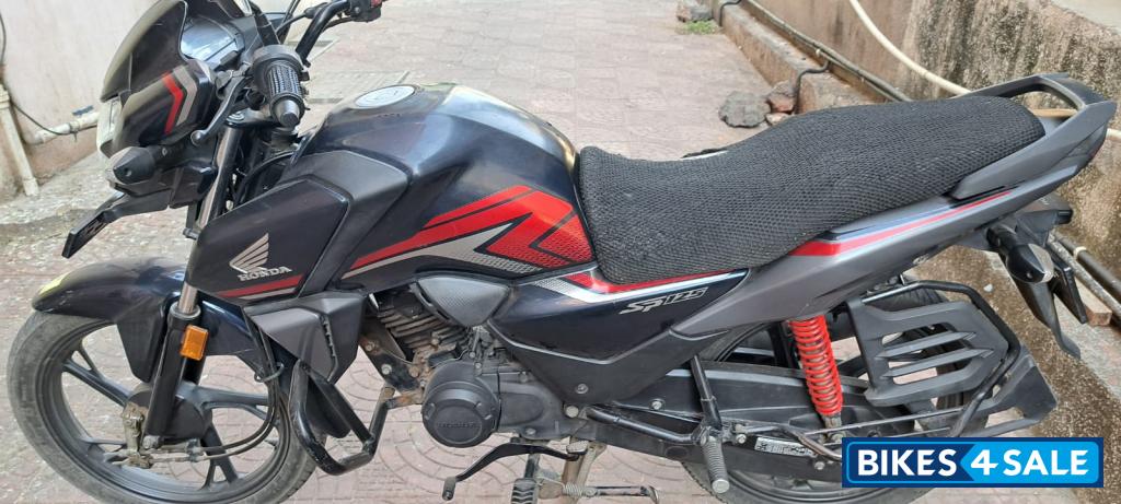 Pearl Siren Blue-a Honda SP 125 BSVI Pearl Siren Blue-a Honda SP 125 BSVI