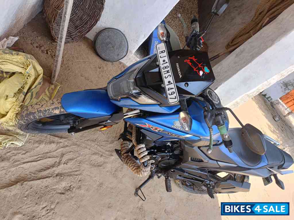 Blue Honda XBlade BS6
