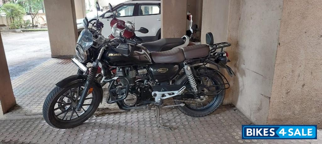 Black Honda Hness Anniversary Edition