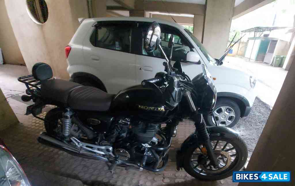 Black Honda Hness Anniversary Edition
