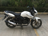 White TVS Apache RTR 180